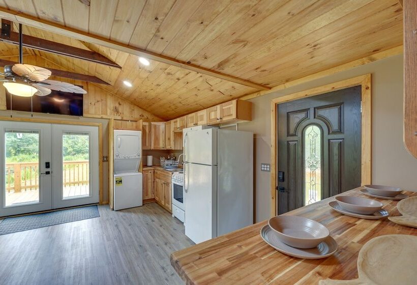 Cozy Ellicottville Cabin W/ Water Views Near Ski