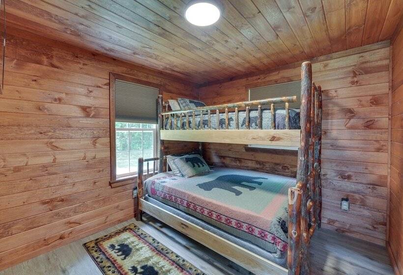 Cozy Ellicottville Cabin W/ Water Views Near Ski