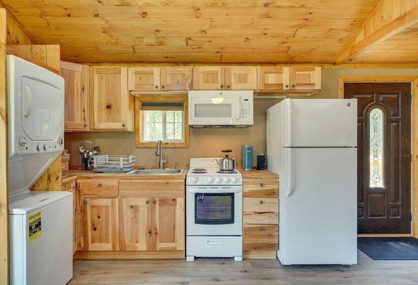 Cozy Ellicottville Cabin W/ Water Views Near Ski