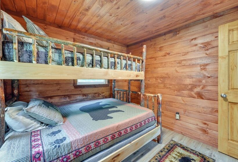 Cozy Ellicottville Cabin W/ Water Views Near Ski