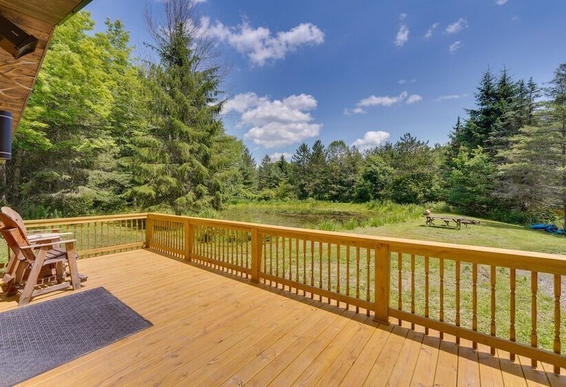 Cozy Ellicottville Cabin W/ Water Views Near Ski