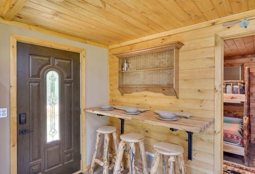 Cozy Ellicottville Cabin W/ Water Views Near Ski