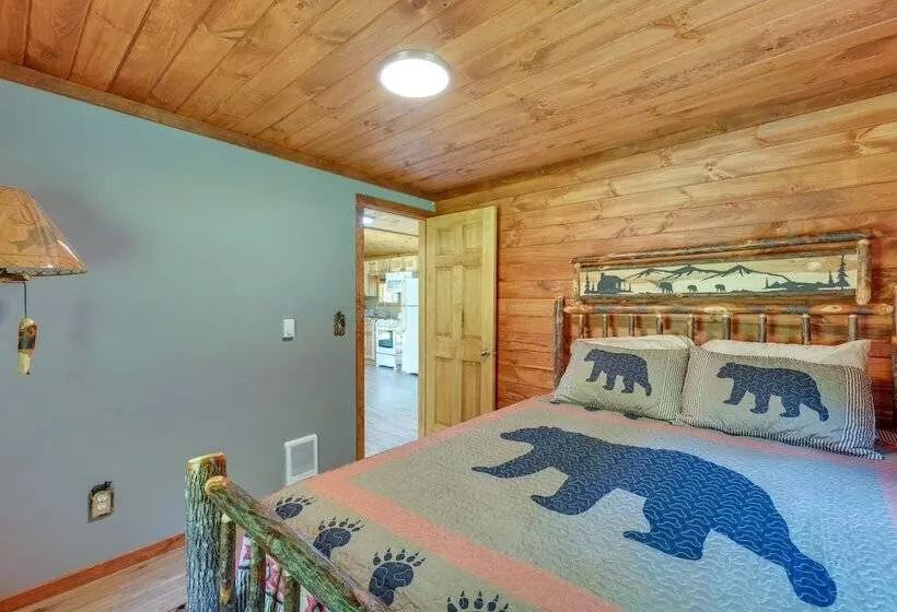 Cozy Ellicottville Cabin W/ Water Views   Near Ski