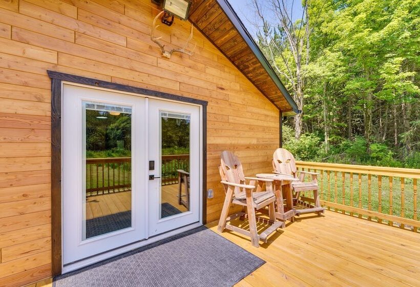 Cozy Ellicottville Cabin W/ Water Views Near Ski