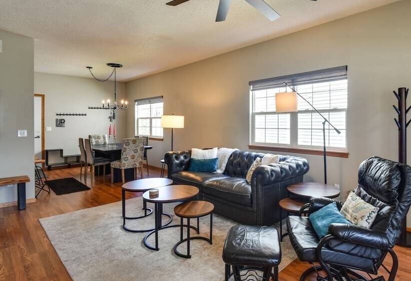 Cozy Iowa City Home ~ 2 Mi To Kinnick Stadium!