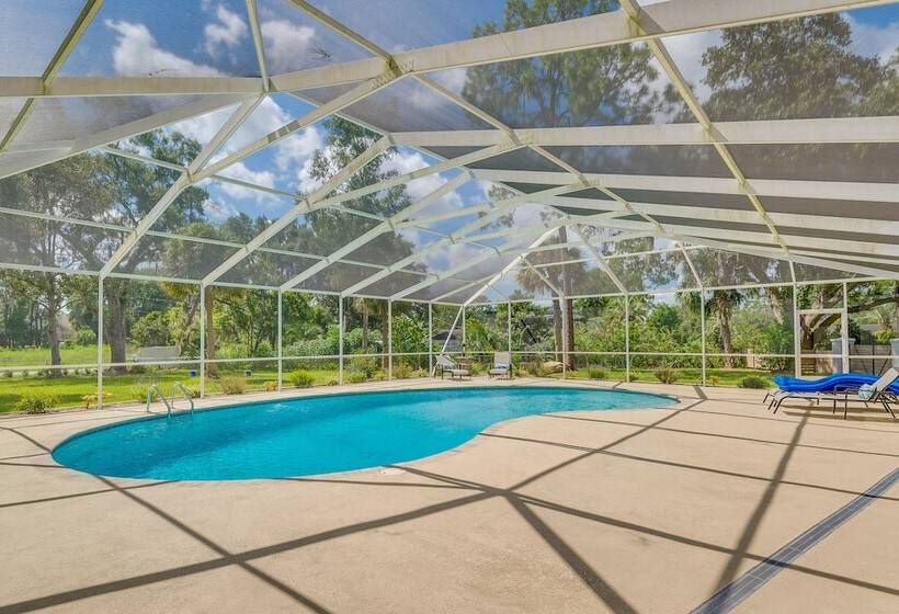 Cozy Ocala Retreat W/ Pool, Screened Lanai!