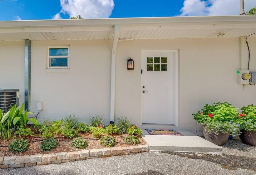 Cozy Ocala Retreat W/ Pool, Screened Lanai!