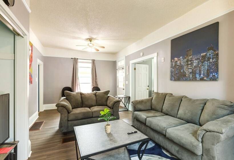 Cozy Ohio Retreat W/ Fire Pit & Charcoal Grill!