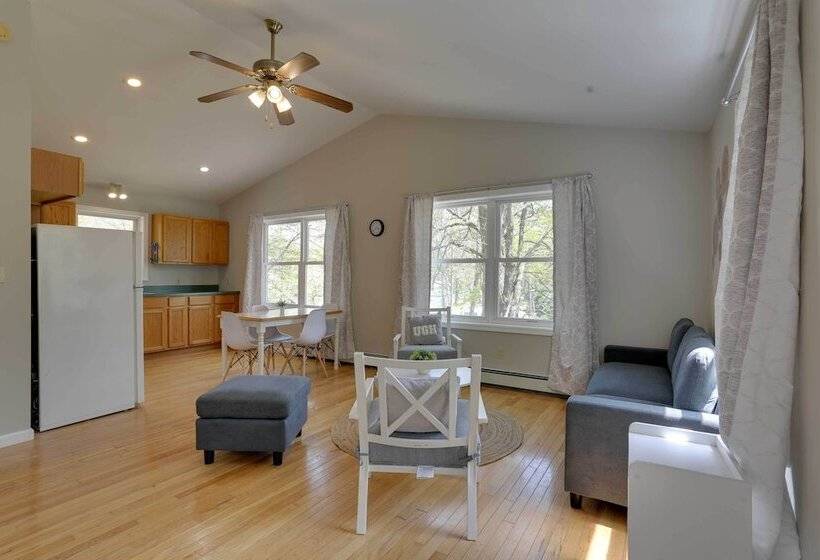 Cozy Dingmans Ferry Home W/ Grill, Near Waterfalls