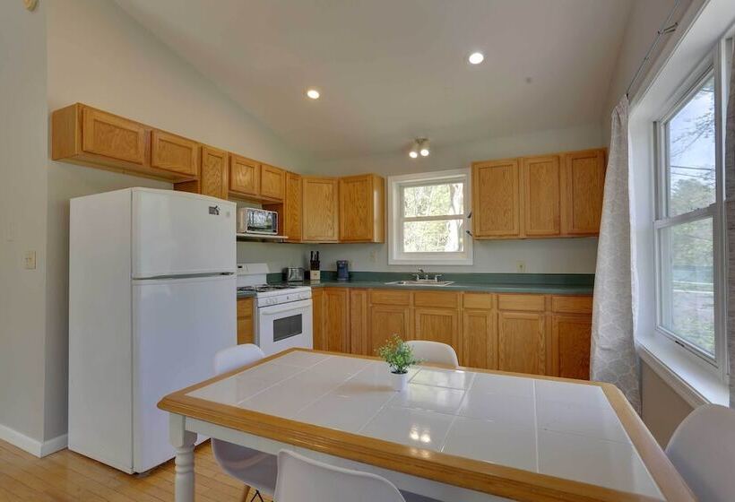 Cozy Dingmans Ferry Home W/ Grill, Near Waterfalls