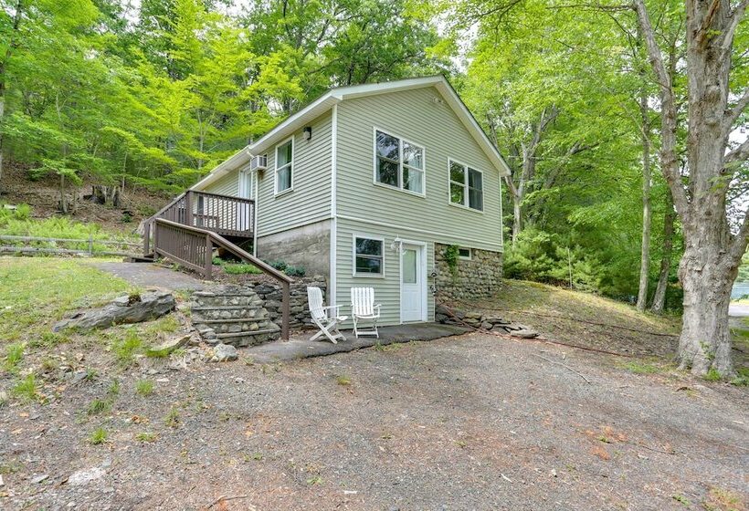 Cozy Dingmans Ferry Home W/ Grill, Near Waterfalls