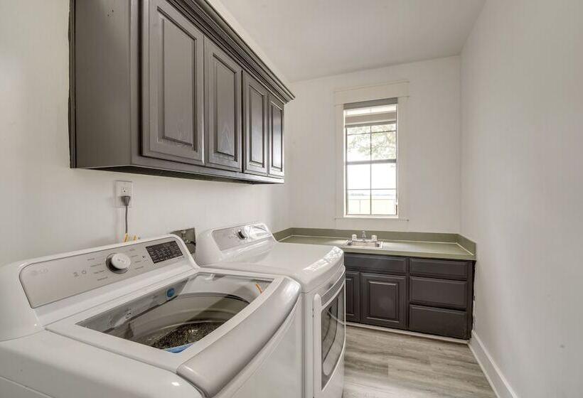 Expansive Pilot Point Home W/ Fireplace!