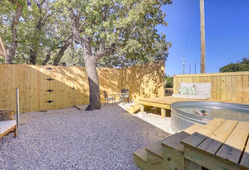 Horse Friendly Weatherford Oasis W/ Splash Pool