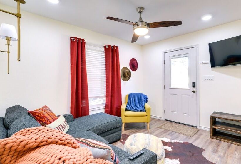 Horse Friendly Weatherford Oasis W/ Splash Pool