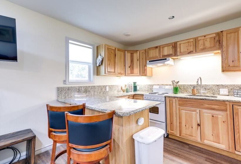 Horse Friendly Weatherford Oasis W/ Splash Pool