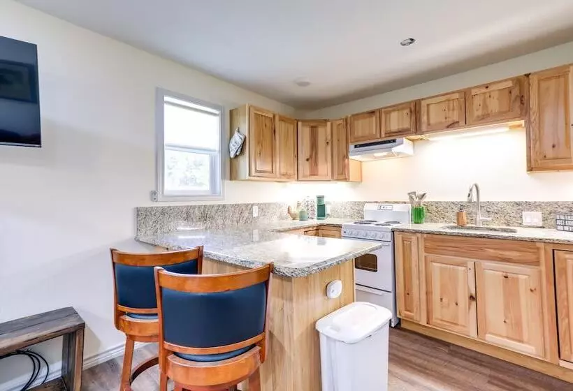 Horse Friendly Weatherford Oasis W/ Splash Pool