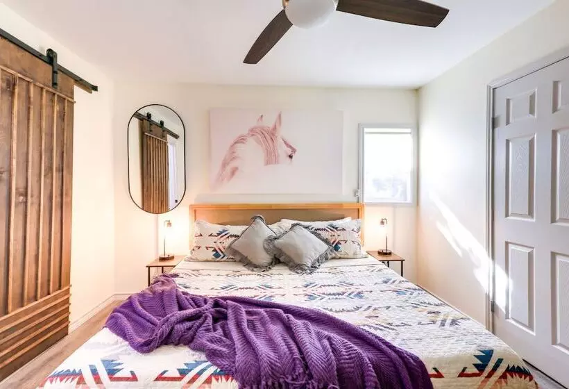 Horse Friendly Weatherford Oasis W/ Splash Pool