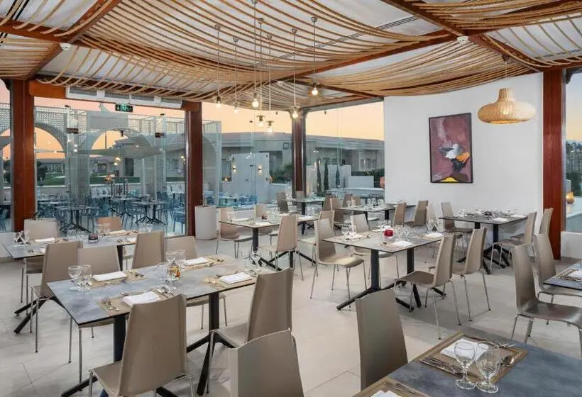 هتل Pickalbatros Golf Luxury Suites - All Inclusive