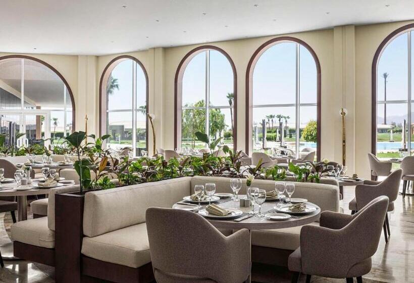 هتل PickalBatros Luxury Suites