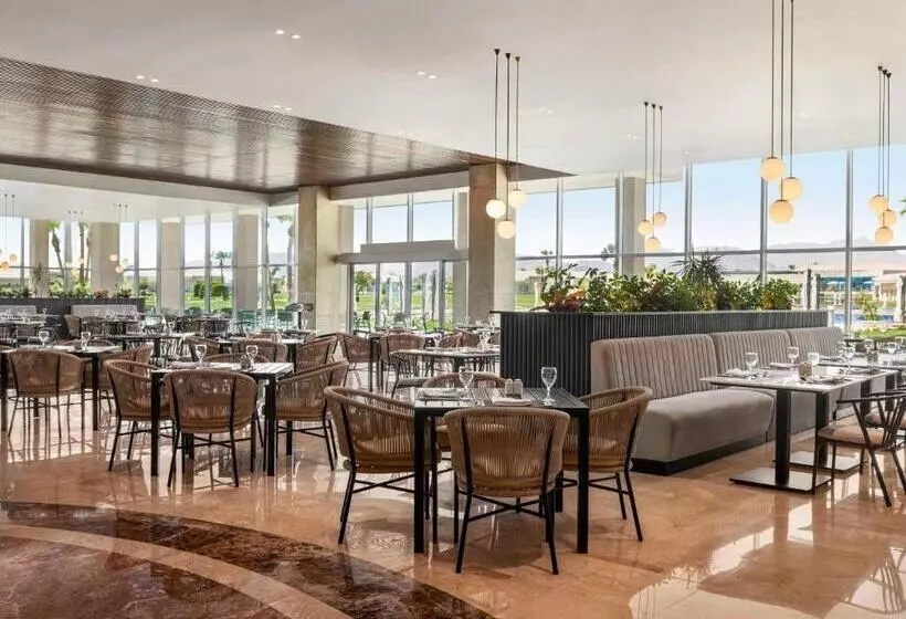 Hotelli PickalBatros Luxury Suites