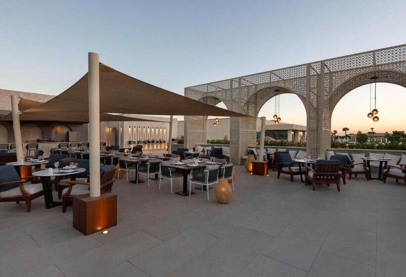 هتل PickalBatros Luxury Suites