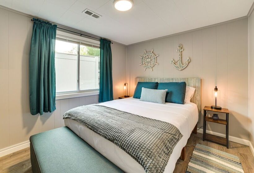 Houghton Lake Family Cottage W/ Game Room!