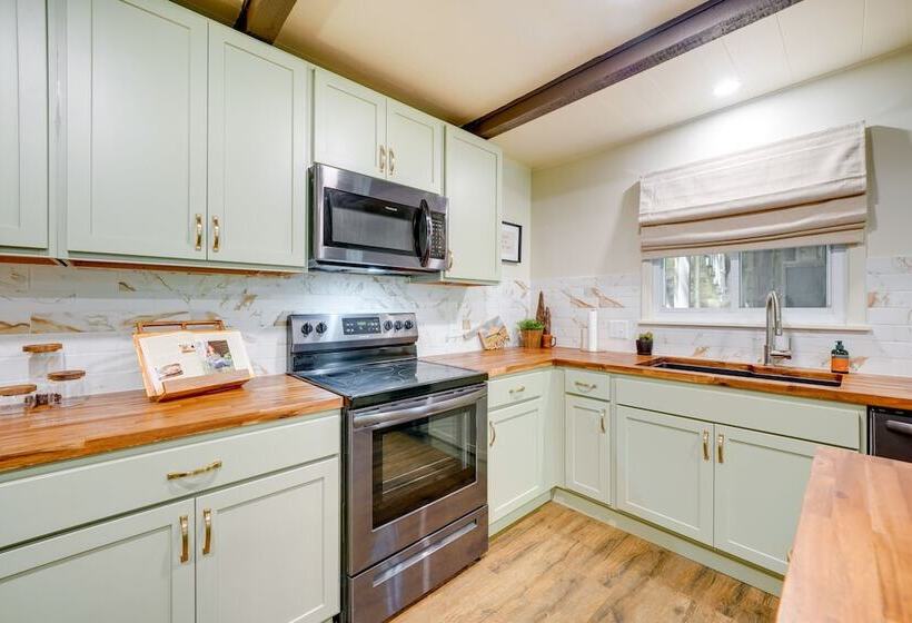 Idyllic Eufaula Vacation Rental: Close To Lake!