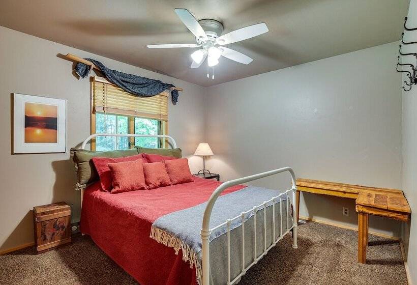 Lakefront Townsend Cabin W/ Fire Pit, Private Dock