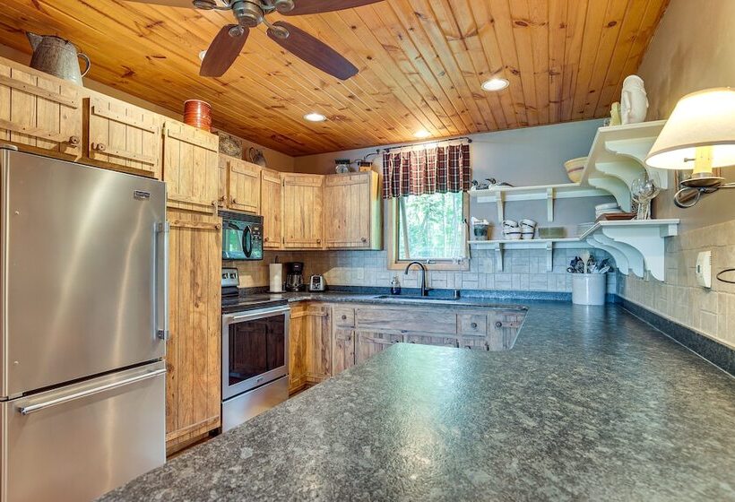 Lakefront Townsend Cabin W/ Fire Pit, Private Dock