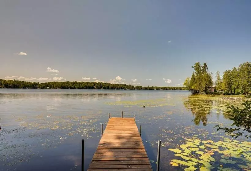 Lakefront Townsend Cabin W/ Fire Pit, Private Dock