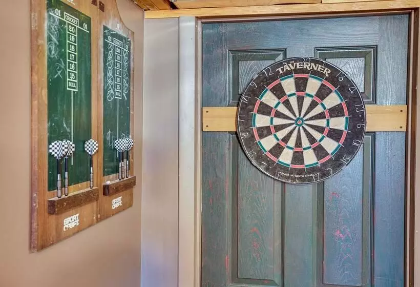 Lakefront Townsend Cabin W/ Fire Pit, Private Dock