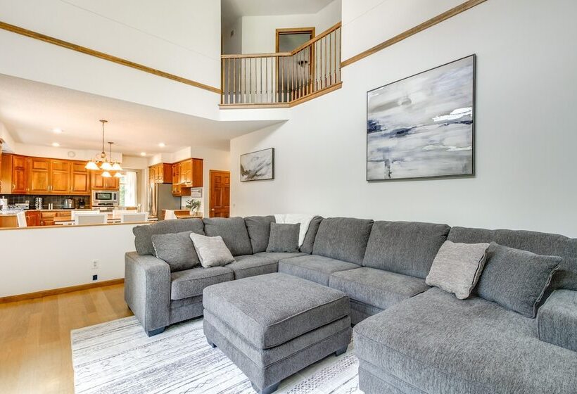 Grand Rapids Retreat W/ Private Boat Dock