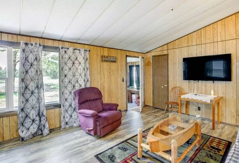 Pet Friendly Arkdale Vacation Rental, 2 Mi To Lake