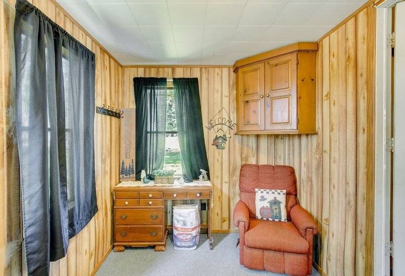 Pet Friendly Arkdale Vacation Rental, 2 Mi To Lake