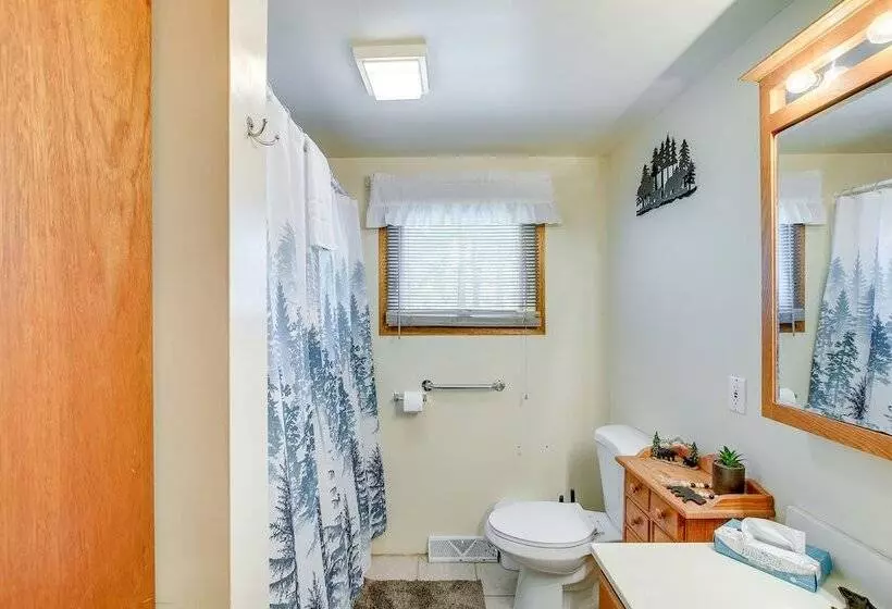 Pet Friendly Arkdale Vacation Rental, 2 Mi To Lake