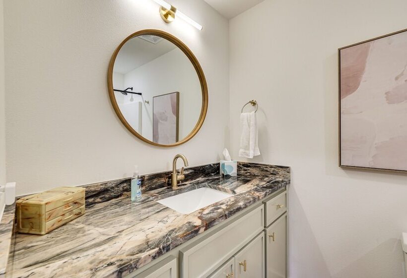 Pet Friendly Garfield Cabin On Beaver Lake!