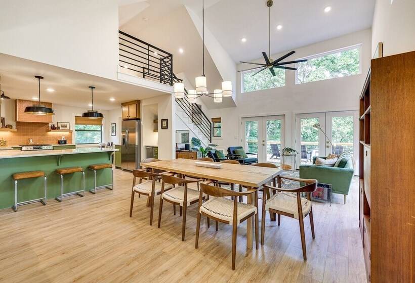 Pet Friendly Garfield Cabin On Beaver Lake!