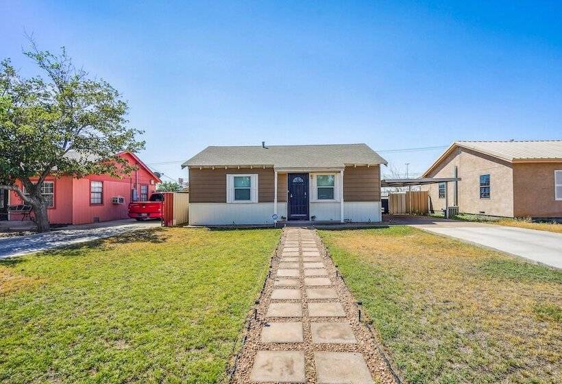 Quaint Midland Home ~ 1 Mi To Downtown!