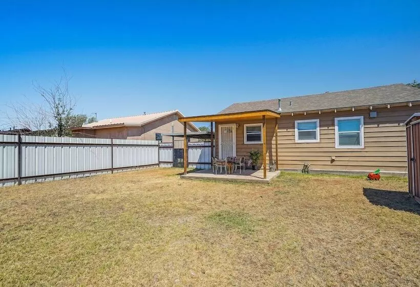 Quaint Midland Home ~ 1 Mi To Downtown!