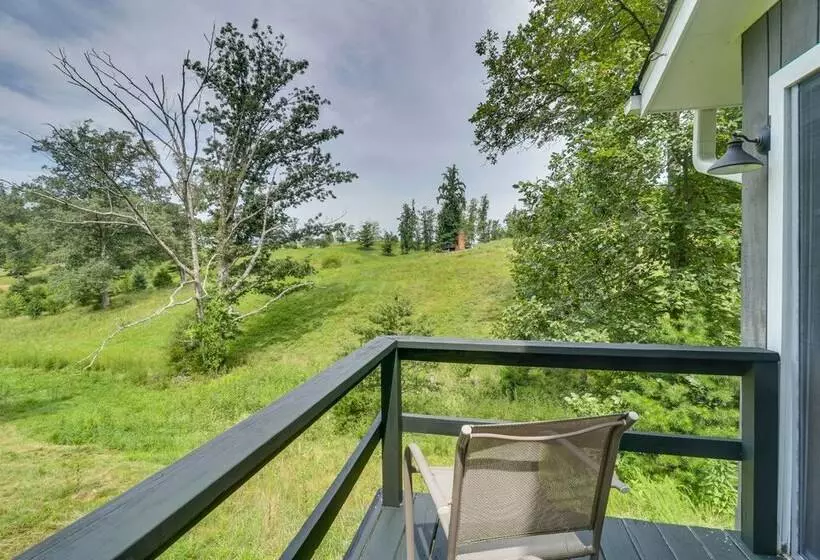 Quiet Charlottesville Hideaway In Baileys Retreat!