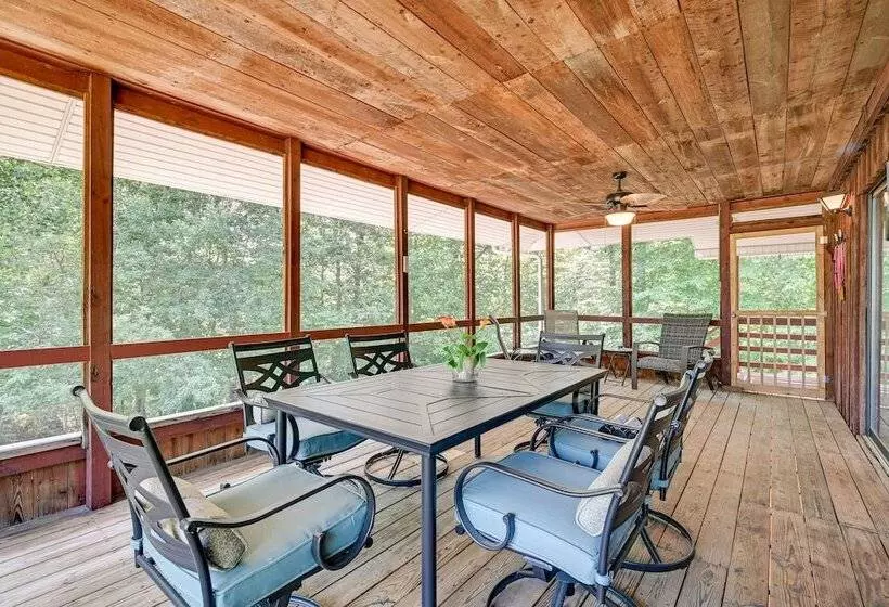 Rustic Russell Springs Home Near Marina & Lake!