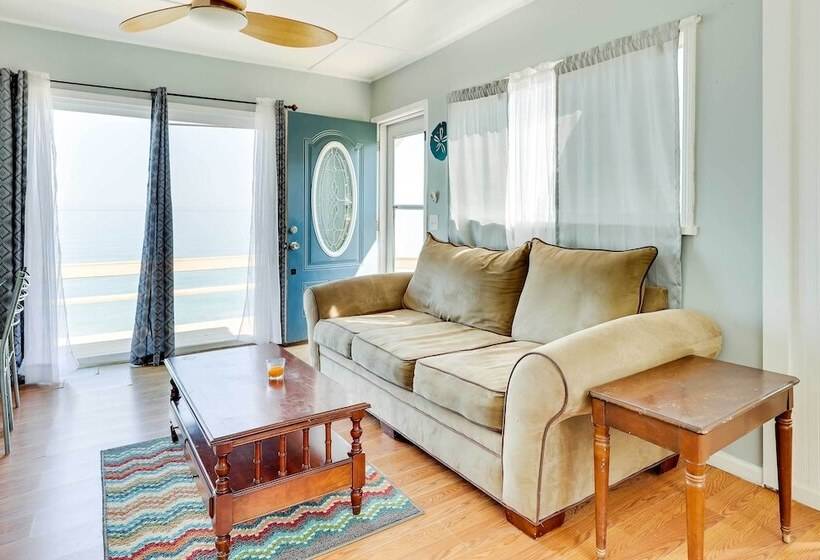 Scenic Geneva Cottage W/ Lake Erie Beach Access!