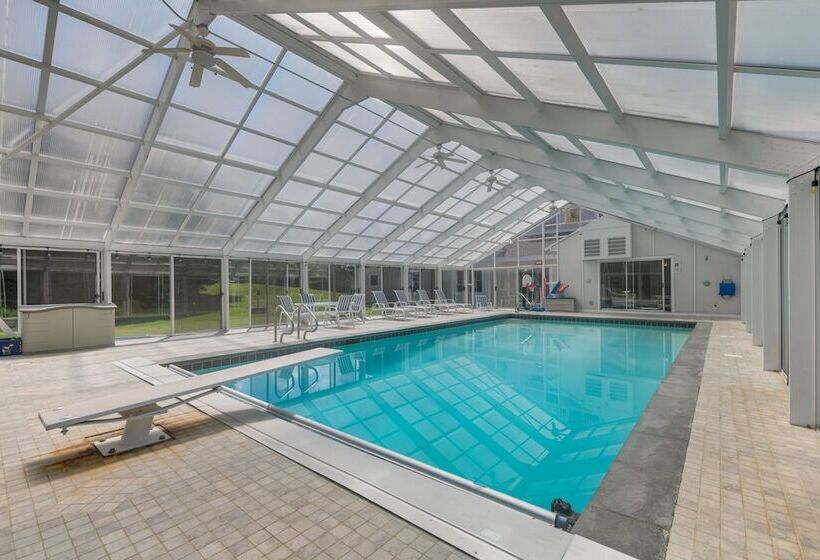 Secluded Calais Getaway: Deck, Hot Tub & More!