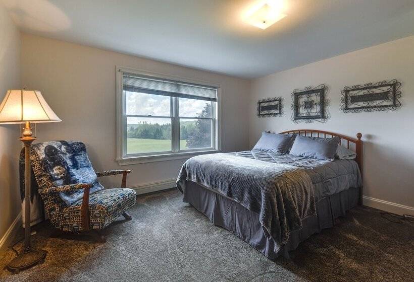 Secluded Calais Getaway: Deck, Hot Tub & More!