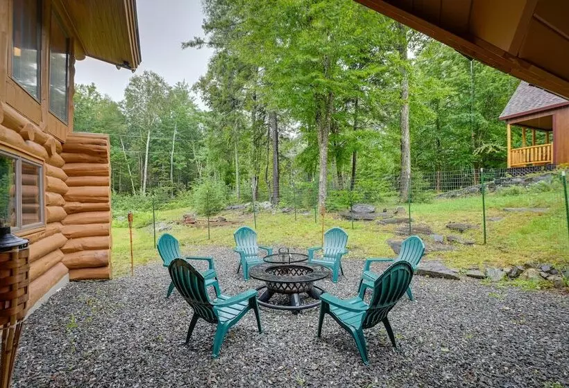 Secluded Greenville Cabin: Walk To Moosehead Lake!