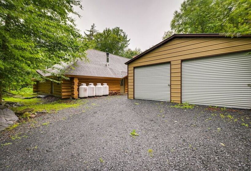 Secluded Greenville Cabin: Walk To Moosehead Lake!