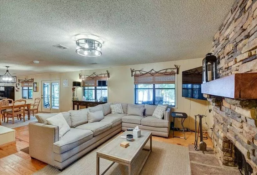 Spacious Alexander City Retreat W/ Private Dock!