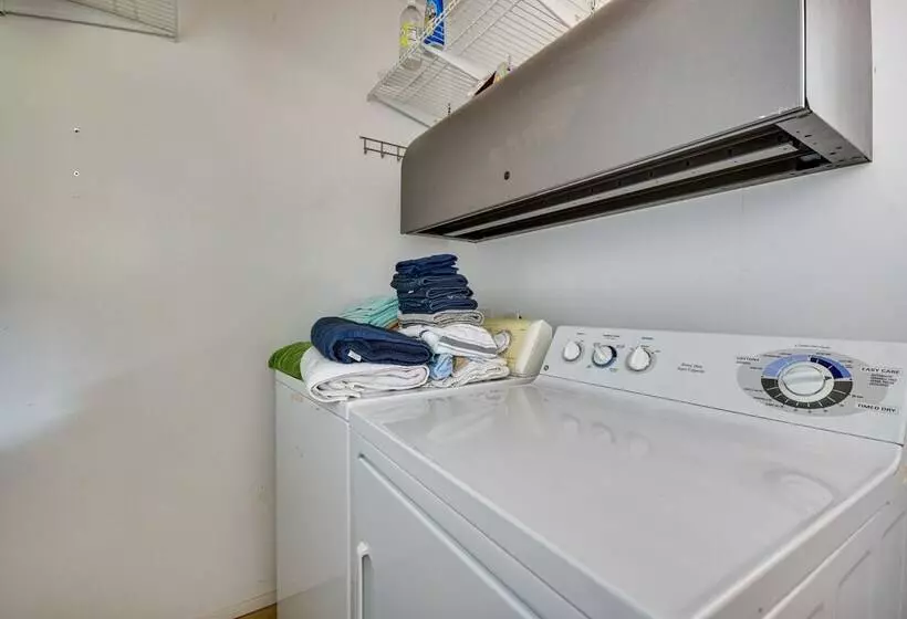 Spacious Alexander City Retreat W/ Private Dock!