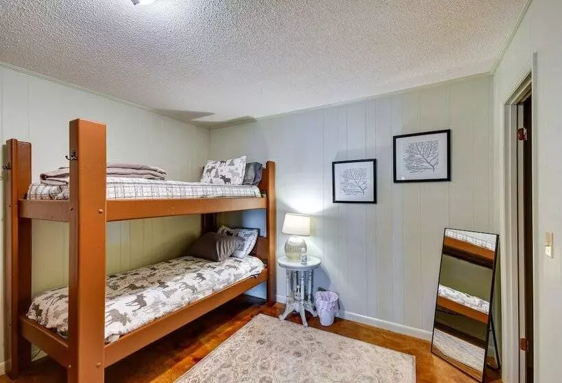 Spacious Alexander City Retreat W/ Private Dock!