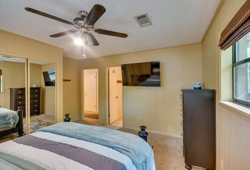 Spacious Alexander City Retreat W/ Private Dock!